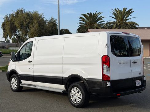 Used 2019 Ford Transit 250 130 Low Roof w/ Exterior Upgrade Package image 3