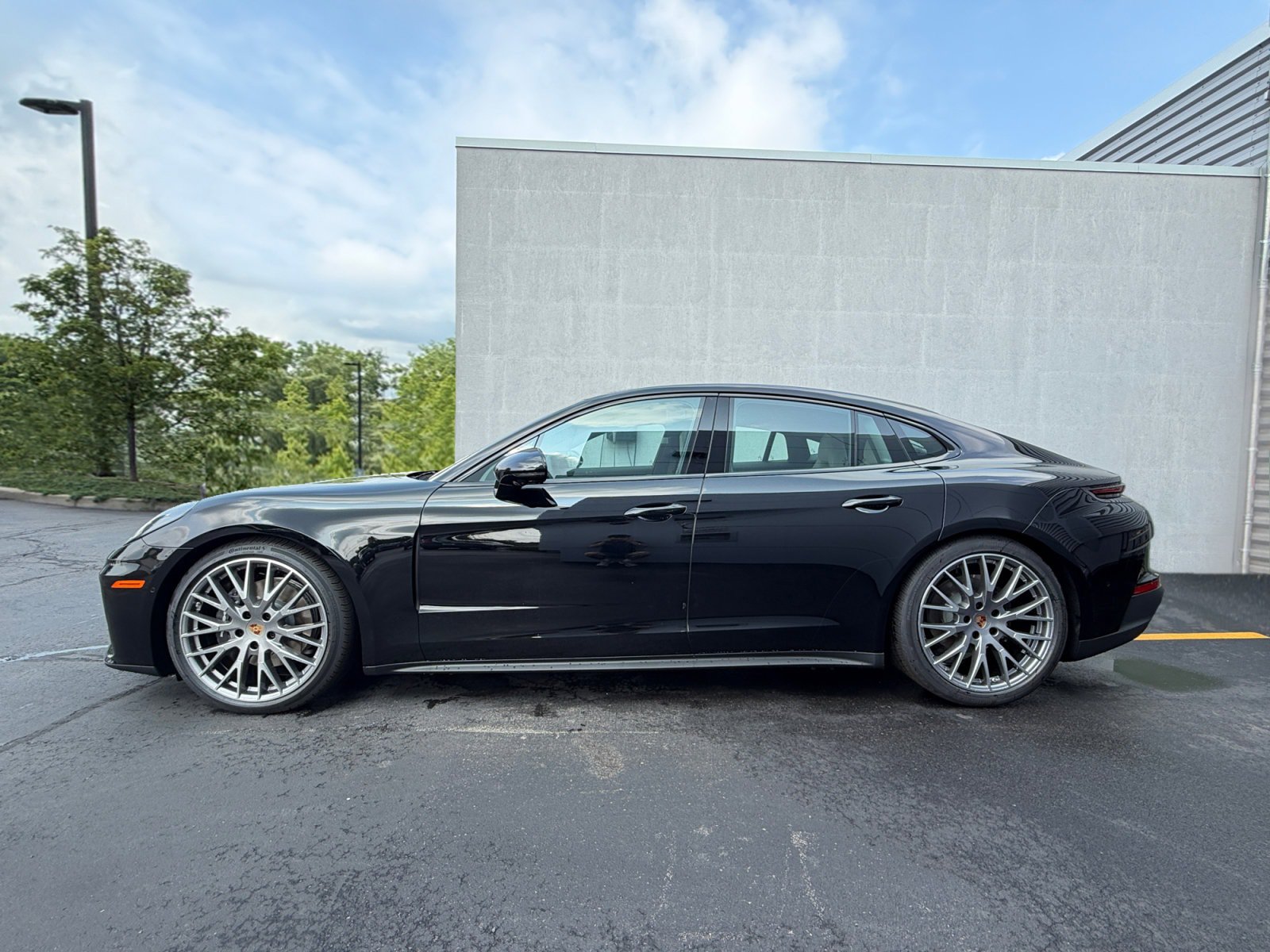 New 2026 Porsche Panamera 4 AWD/4WD image 2