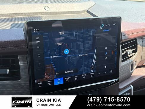 Used 2024 Ford Expedition Limited AWD/4WD image 13