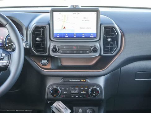 Certified 2024 Ford Bronco Sport Outer Banks w/ Tech Package AWD/4WD image 13