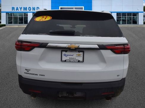 Certified 2023 Chevrolet Traverse LT w/ LT Premium Package image 4