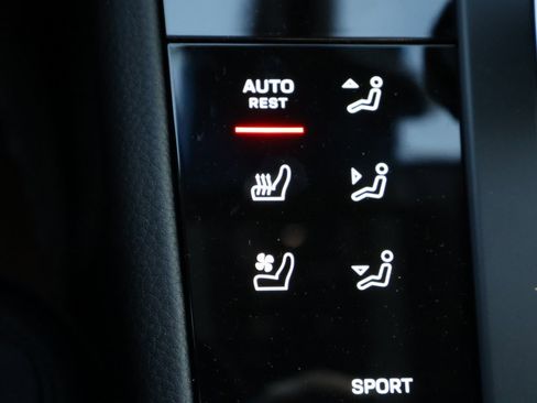 New 2026 Porsche Macan S image 25