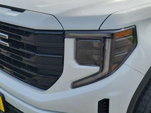 New 2026 GMC Sierra 1500 Elevation w/ Elevation Premium Package AWD/4WD image 14