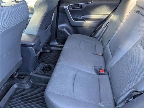 Used 2019 Toyota RAV4 LE image 16