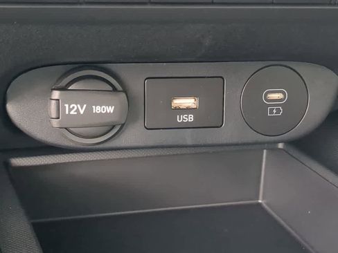 New 2025 Hyundai Elantra SE image 30