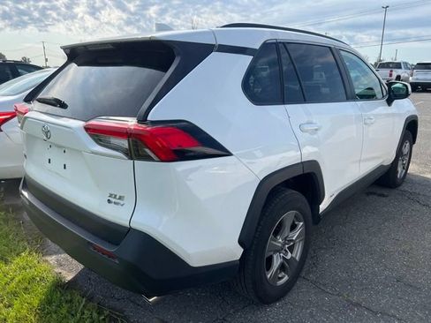Used 2025 Toyota RAV4 XLE w/ Convenience Package AWD/4WD image 3
