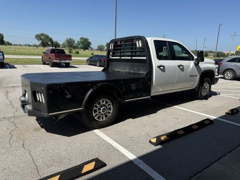 Used 2023 Chevrolet Silverado 2500 W/T w/ WT Fleet Convenience Package AWD/4WD image 2