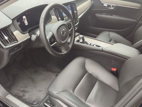 Used 2023 Volvo S90 B6 Plus AWD/4WD image 10