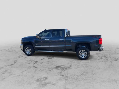 Used 2018 Chevrolet Silverado 2500 LTZ w/ Duramax Plus Package image 5