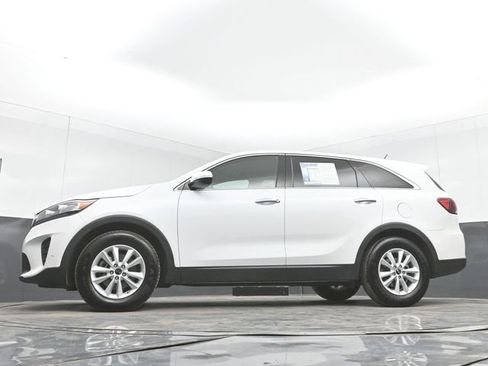 Used 2020 Kia Sorento LX image 41