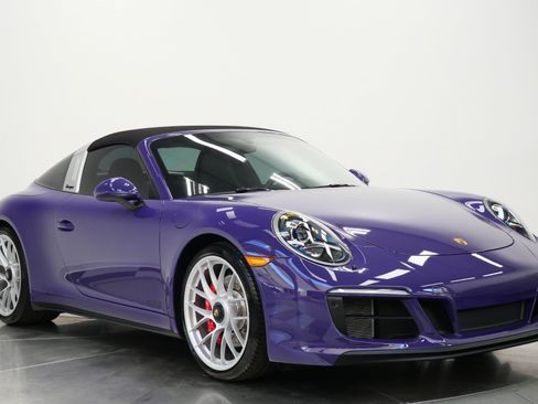 Used 2018 Porsche 911 Targa 4 GTS AWD/4WD image 3