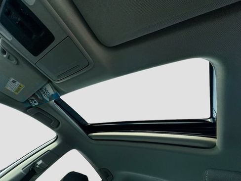 Certified 2025 Honda Accord SE image 25
