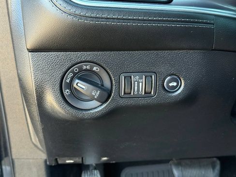 Used 2022 Dodge Challenger R/T w/ Plus Package RWD image 19