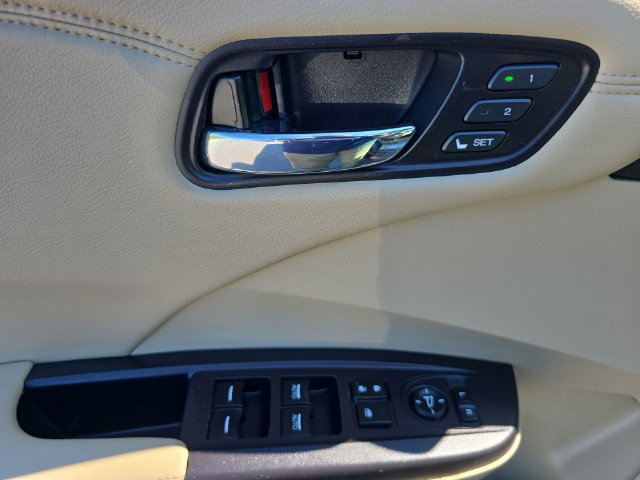 Used 2015 Acura RDX w/ Technology Package AWD/4WD image 24