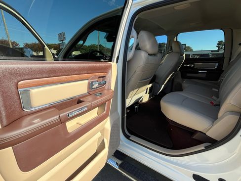 Used 2016 RAM 2500 Laramie image 16