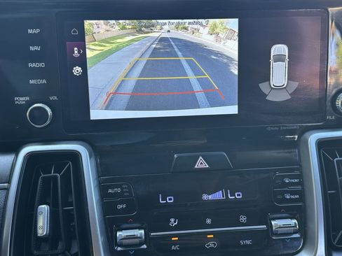 Used 2022 Kia Sorento S w/ Panoramic Sunroof Package FWD image 41