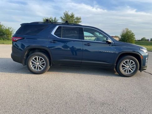 Used 2023 Chevrolet Traverse LT FWD image 6