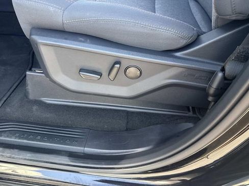 Used 2025 Ford Expedition Active AWD/4WD image 25