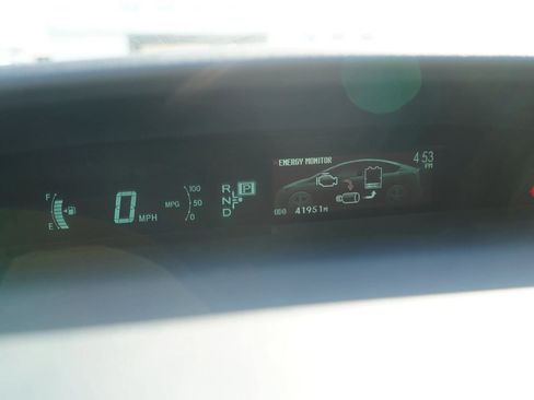 Used 2015 Toyota Prius Two FWD image 9