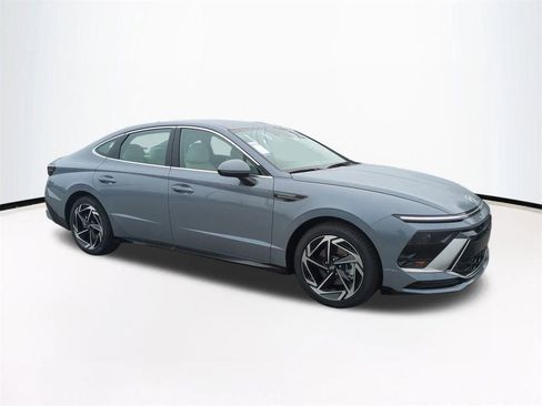 New 2026 Hyundai Sonata SEL image 2