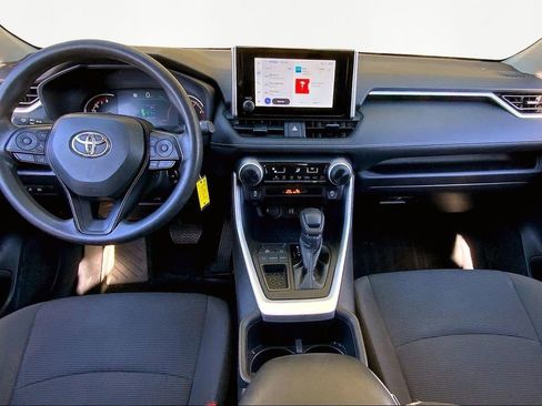 Used 2024 Toyota RAV4 LE image 7