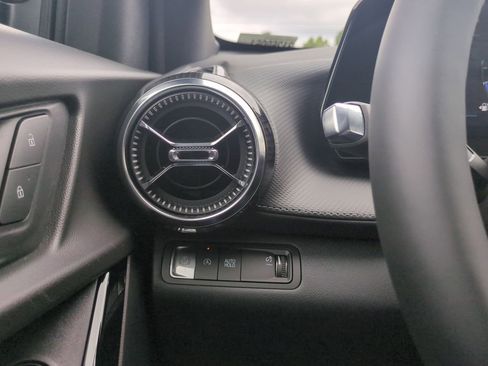 Used 2026 Chevrolet Equinox LT w/ Convenience Package II image 18