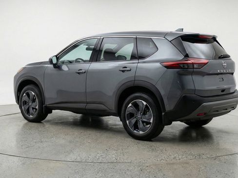 Used 2025 Nissan Rogue SV FWD image 6