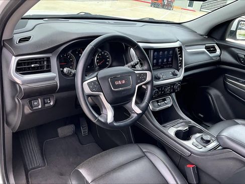 Used 2023 GMC Acadia SLT AWD/4WD image 17