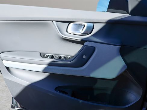 Used 2022 Polestar Polestar 2 w/ Plus Package image 20