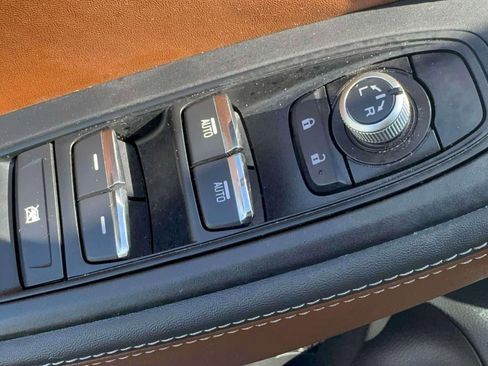 Certified 2023 Subaru Forester Touring AWD/4WD image 10