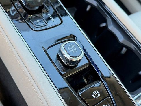 New 2026 Volvo XC90 B6 Ultra w/ Protection Package Premier image 22