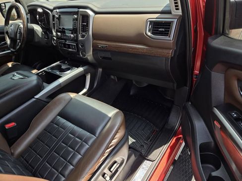 Used 2019 Nissan Titan Platinum Reserve RWD image 8