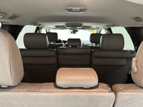 Used 2018 Toyota Sequoia SR5 image 8