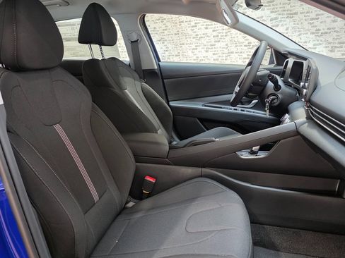 New 2026 Hyundai Elantra SE image 10