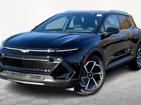 New 2026 Chevrolet Equinox EV LT image 1