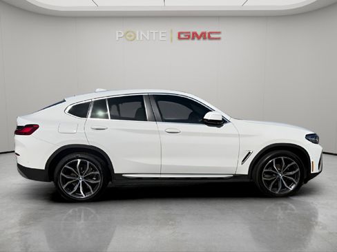 Used 2023 BMW X4 xDrive30i w/ Parking Assistance Package image 9