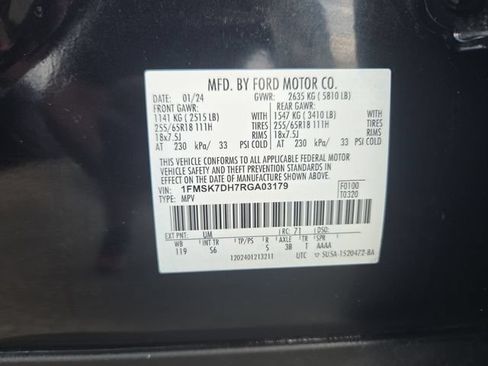 Used 2024 Ford Explorer XLT w/ Equipment Group 202A RWD image 38
