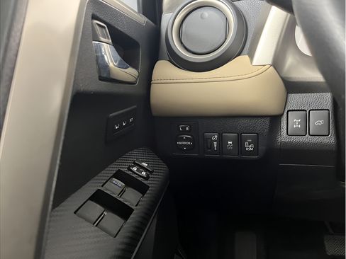 Used 2015 Toyota RAV4 Limited w/ Technology Package AWD/4WD image 23