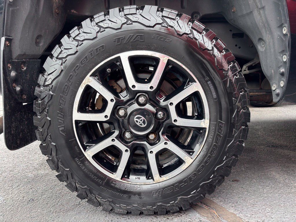 Used 2016 Toyota Tundra SR5 w/ TRD Off Road Package AWD/4WD image 16