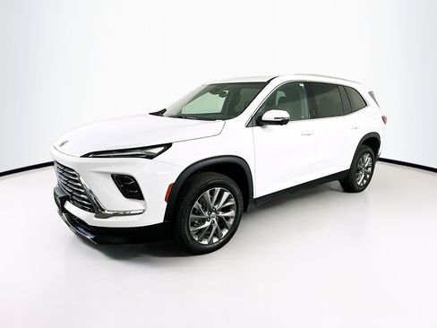 Used 2025 Buick Enclave Preferred image 3