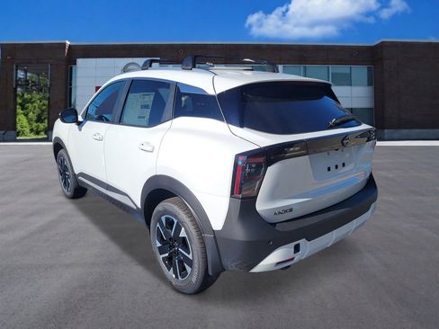 New 2026 Nissan Kicks SV w/ Cold Weather Package image 3