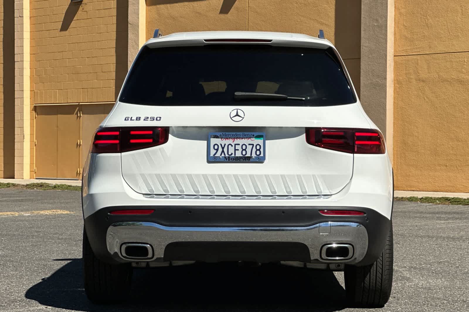 Certified 2025 Mercedes-Benz GLB 250 image 4