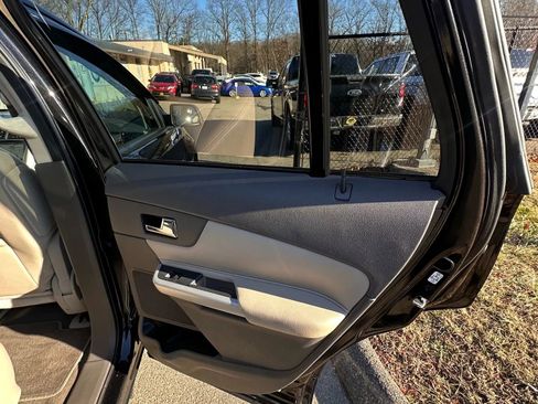 Used 2014 Ford Edge SEL w/ Equipment Group 205A image 29