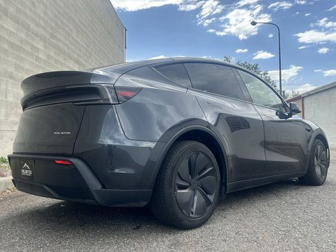 Used 2026 Tesla Model Y Long Range AWD/4WD image 4