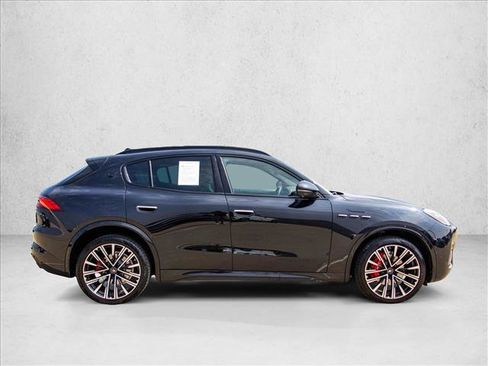 Used 2023 Maserati Grecale Modena AWD/4WD image 4
