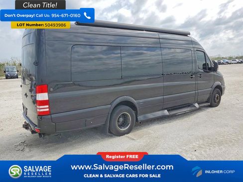 Used 2017 Mercedes-Benz Sprinter 3500 image 4