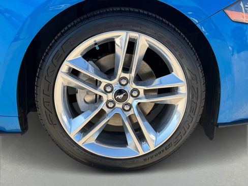 Used 2019 Ford Mustang Premium w/ Equipment Group 201A image 9