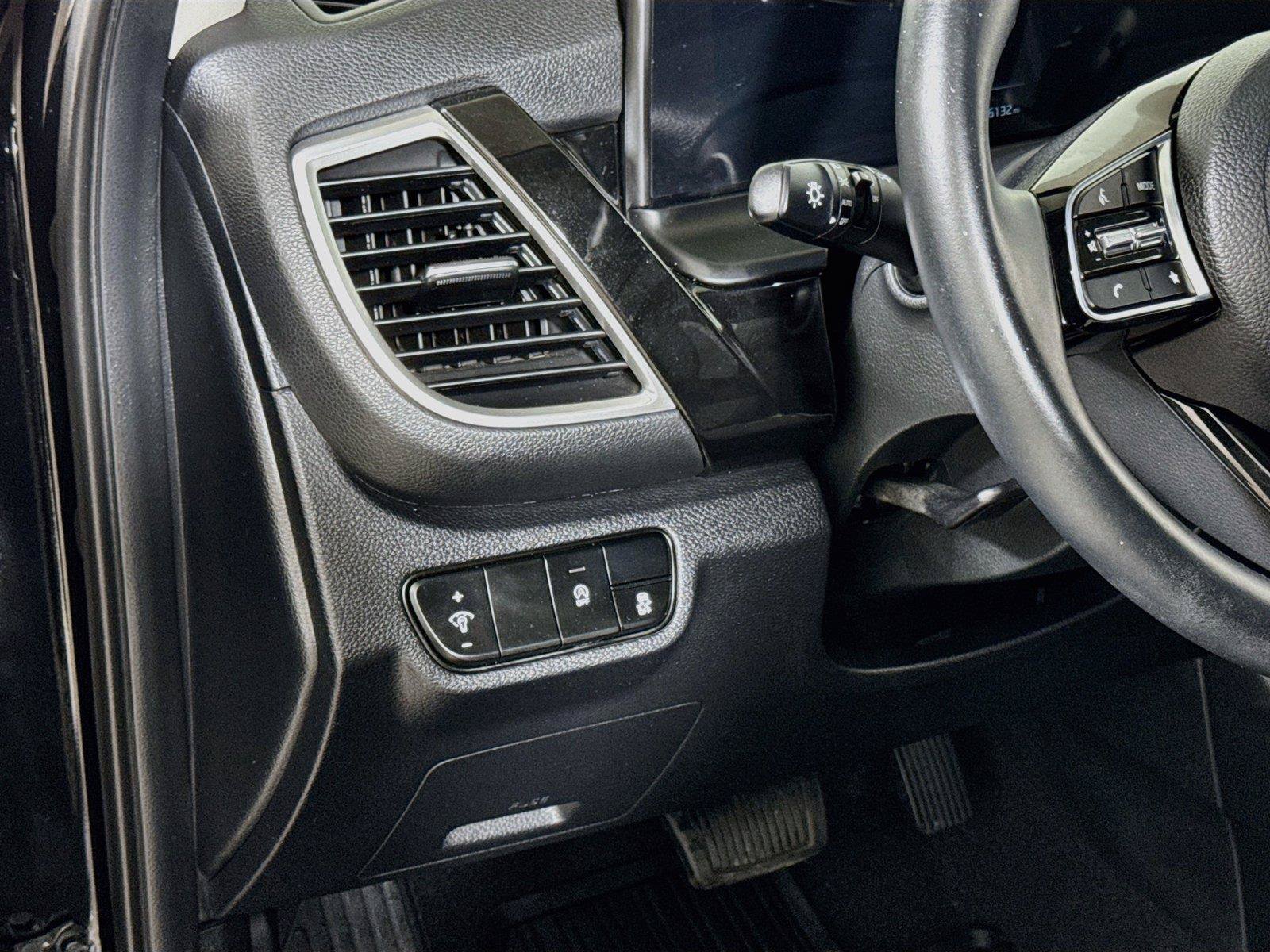 Used 2025 Kia Seltos S FWD image 8