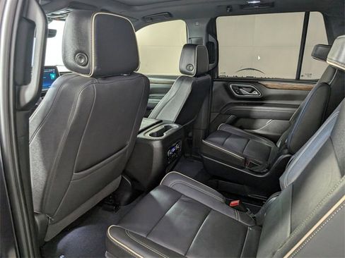 Used 2023 Chevrolet Tahoe Premier w/ Premium Package 2 image 17