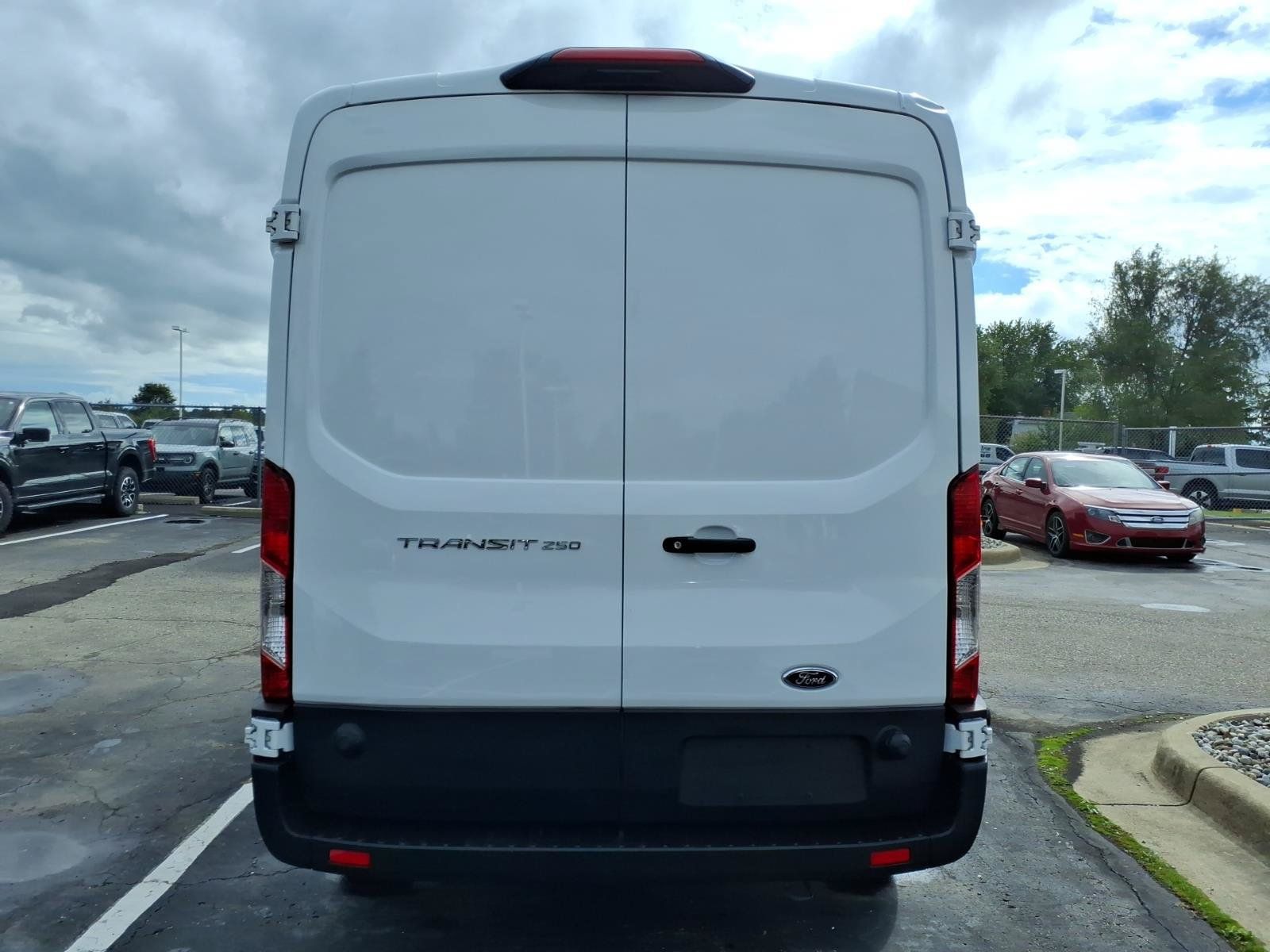 Used 2024 Ford Transit 250 148 Medium Roof w/ Load Area Protection Package RWD image 5